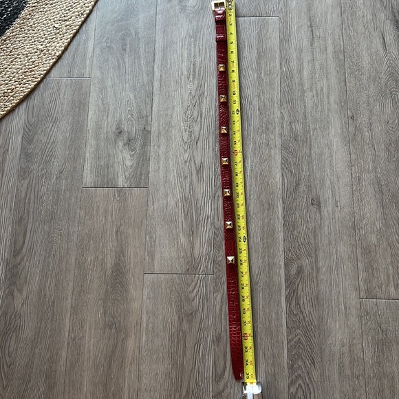 Alligator Roman Studs Gold Hardware  1" wide - Picture 15 of 16